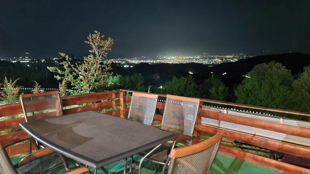 Villa Ozoni - Jezerc Урошевац Экстерьер фото