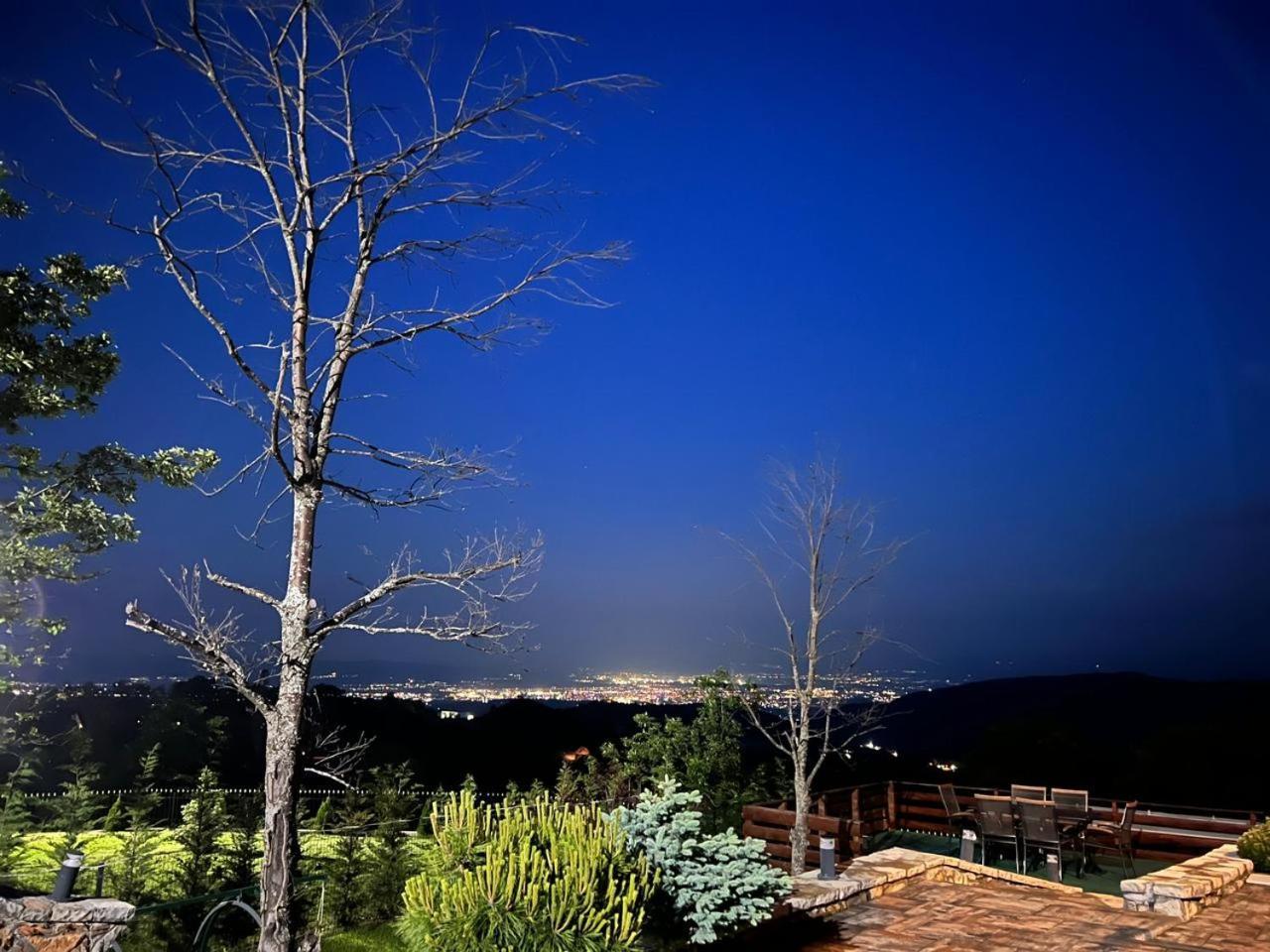 Villa Ozoni - Jezerc Урошевац Экстерьер фото